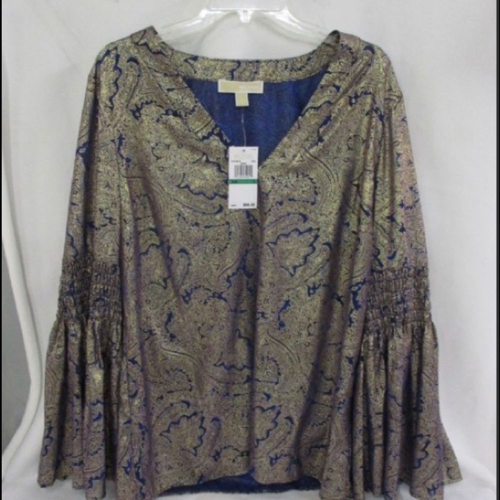 Beautiful NWT Michael Kors Blouse.Size Large